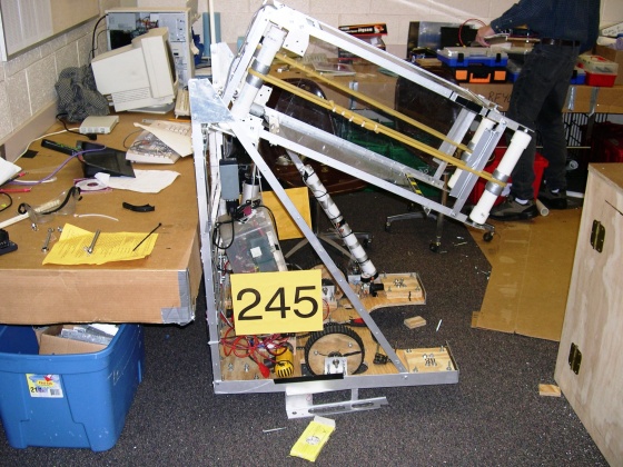 See more photos of the 2005 OCCRA robot