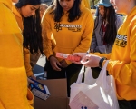 2025Nov2-HungerWalk-Candid-FoodSorting-1