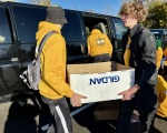 2025Nov2-HungerWalk-Candid-FoodSorting-5